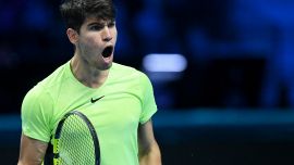 Tennis ATP Finals Torino, Alcaraz torna magnifico: Rublev demolito in due set. Stasera Medvedev-Zverev