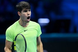 Tennis ATP Finals Torino, Alcaraz torna magnifico: Rublev demolito in due set. Stasera Medvedev-Zverev