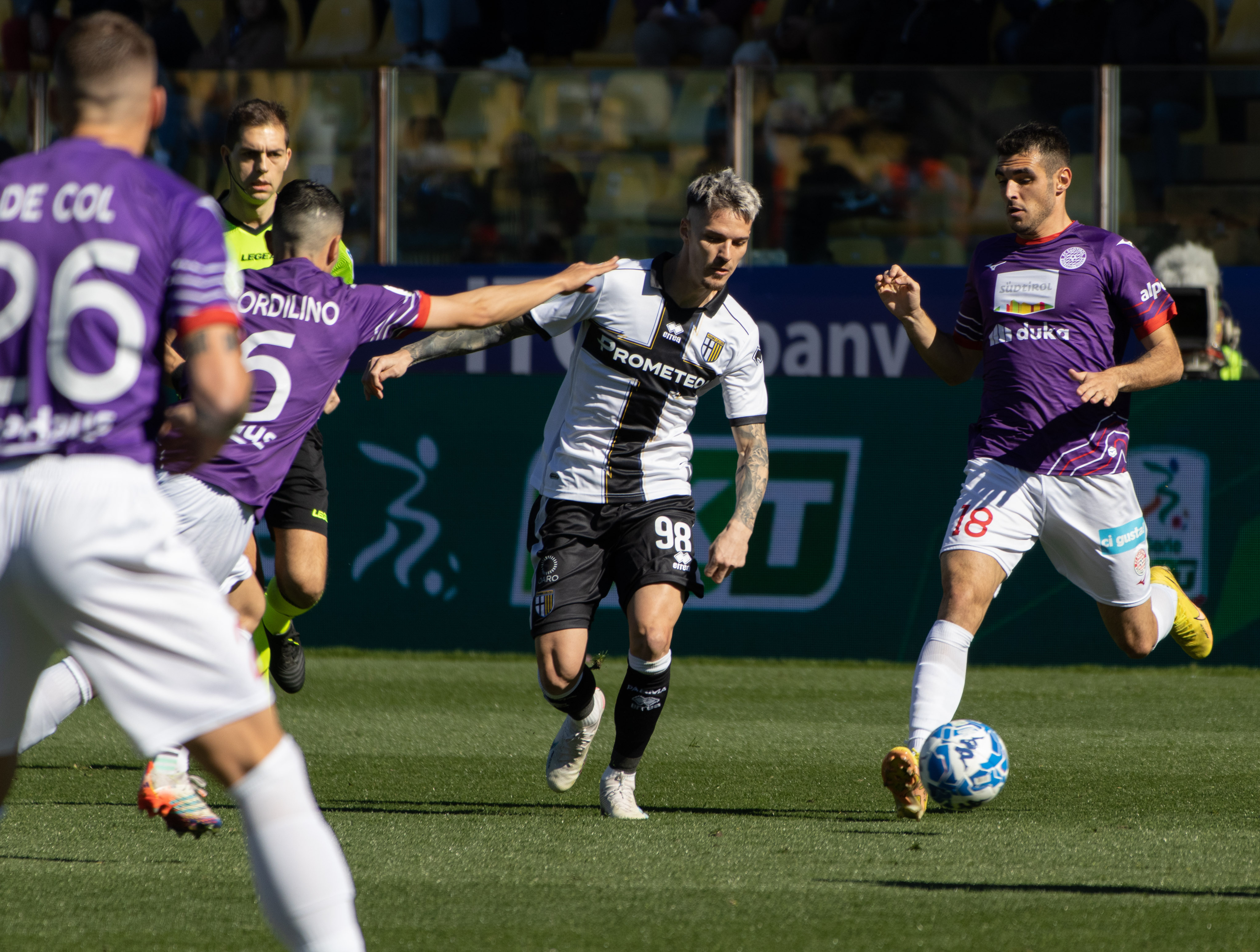 Serie B 12a Giornata: Parma Senza Freni, La Cremonese Rimanda In Crisi ...