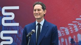 Juventus e Ferrari, John Elkann rompe il silenzio sul futuro: da Allegri agli investitori esteri fino al rinnovo di Sainz-Leclerc