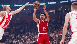 Basket Eurolega, Maodo Lo illumina l'Olimpia Milano in casa della Stella Rossa. Messina, terza vittoria di fila