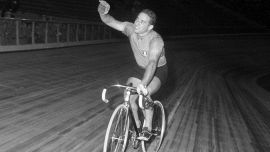 Ciclismo, morto Sante Gaiardoni, l'eroe di Roma 1960: lui e Maspes erano i 'Coppi e Bartali delle piste'