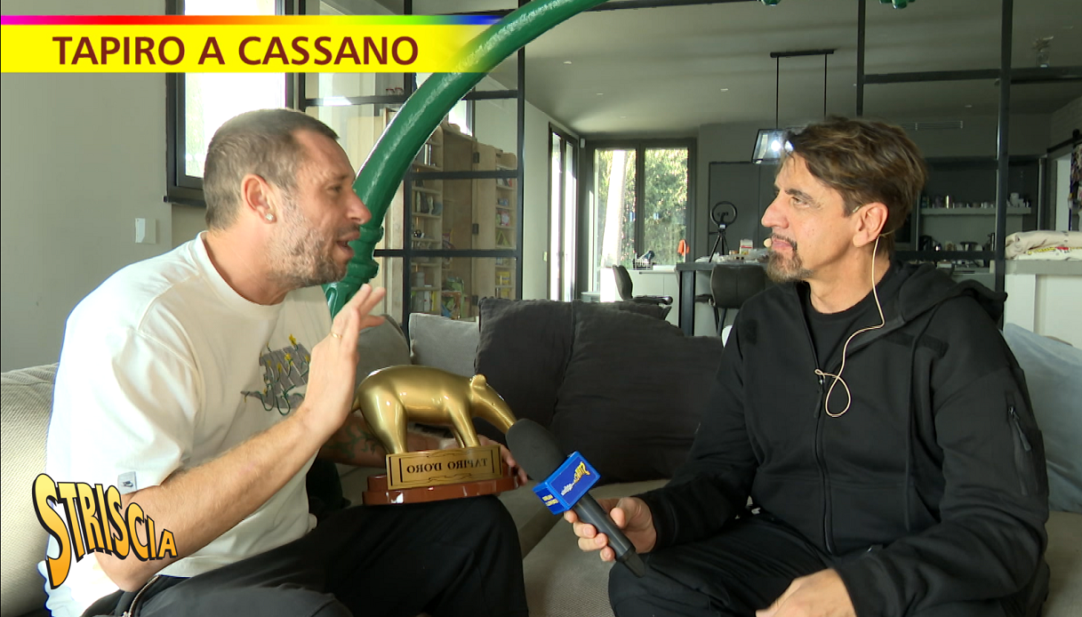 BoboTV, Cassano incassa il Tapiro d'Oro: a Striscia la Notizia la verità  sulla rottura con Christian Vieri