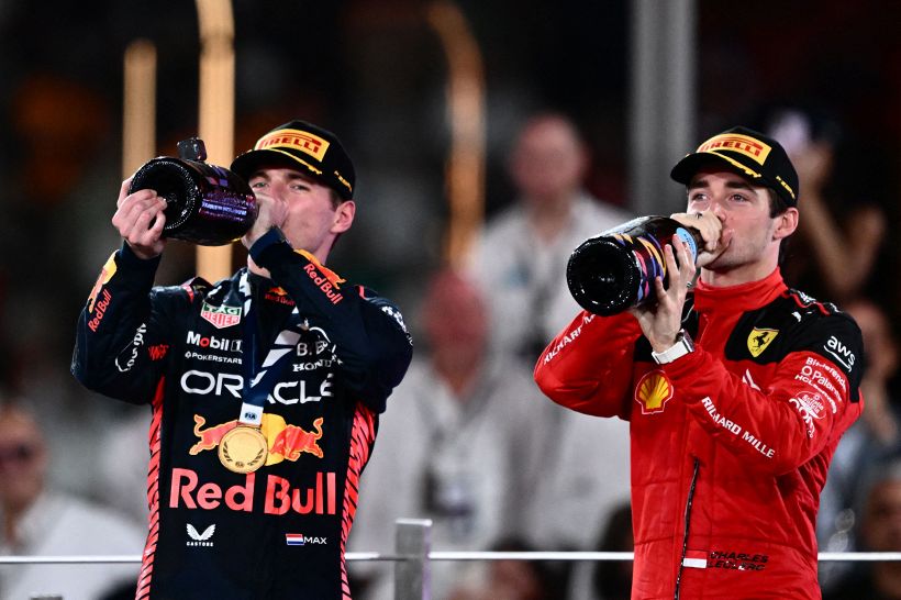 F1, pagelle GP Abu Dhabi: Verstappen insaziabile, garone di Leclerc che merita 10. Sainz disperso, Tsunoda eroico
