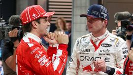 F1, team radio GP Las Vegas: Leclerc furioso con Verstappen, poi il siparietto a fine gara. Max canta ma finisce nella bufera
