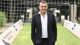 Bobo tv solo con Vieri, web scatenato contro Adani e Cassano: è bufera