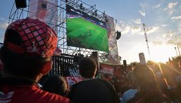 Argentina, Colon retrocede: tifoso si suicida, guerriglia con la polizia