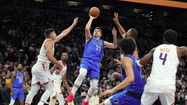 Basket NBA, Doncic illumina il Natale! Jacquez jr. e Brunson show, i Celtics fanno la festa a LeBron