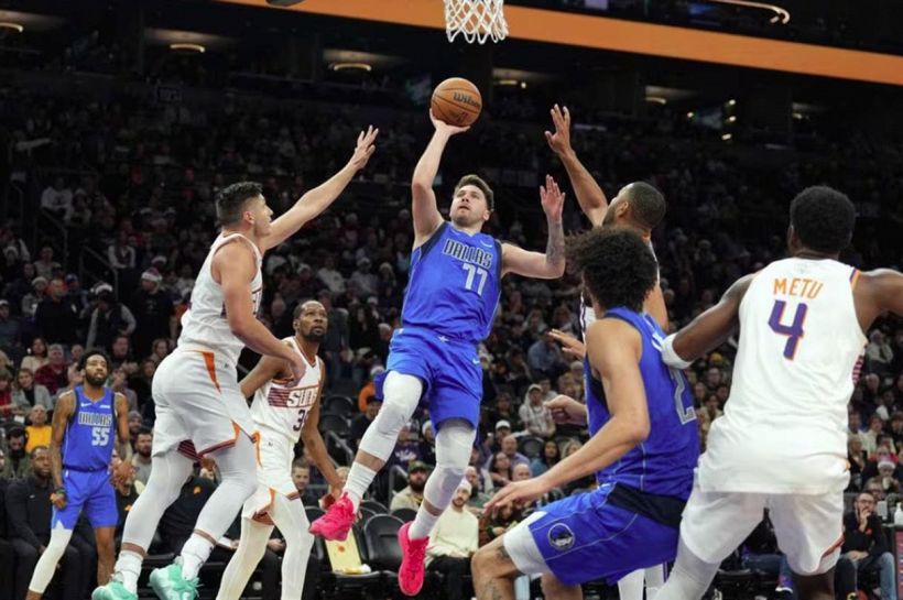 Basket NBA, Doncic illumina il Natale! Jacquez jr. e Brunson show, i Celtics fanno la festa a LeBron