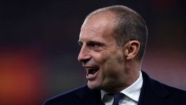 Juventus-Roma, Allegri risponde ad Acerbi: 'Percorsi diversi, basta vedere l'età della rosa. Nel 2024 la Juve torna in Champions'