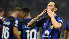 Calhanoglu cuore Inter: respinto nuovo assalto dall'Arabia Saudita, l'Al Hilal offriva 18 milioni