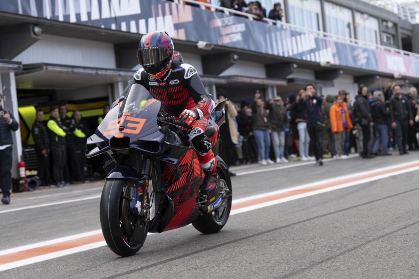 MotoGP, Marquez nel team ufficiale Ducati nel 2025? Ciabatti ammette: "È candidato"