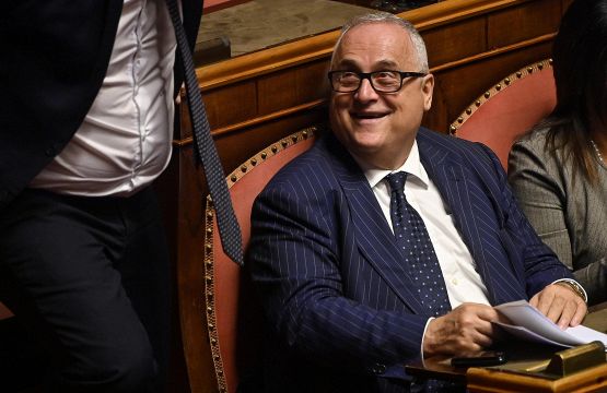 Serie A, lo spot anti-pirateria lo paga il Governo: l’intercessione di Lotito e la Lazio protagonista, anche Vieri nel mirino