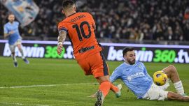 Lazio-Inter, moviola: il rigore negato ai nerazzurri e il rosso a Lazzari