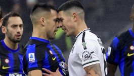 Inter-Udinese, il rigore su Lautaro col VAR scatena i tifosi di Juventus e Napoli: uniti nella polemica