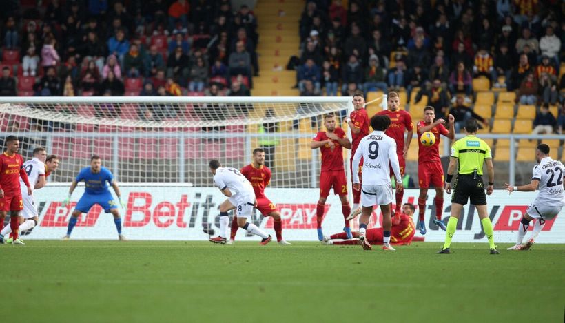 Pagelle Lecce-Bologna 1-1: Piccoli al 100’ pareggia su rigore per fallo sul portiere lanciato a rete