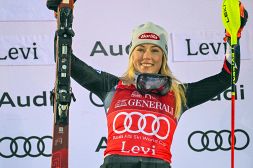 Sci, Slalom speciale femminile Lienz: la Shiffrin è di un altro pianeta, delude la Vhlova. Male le azzurre