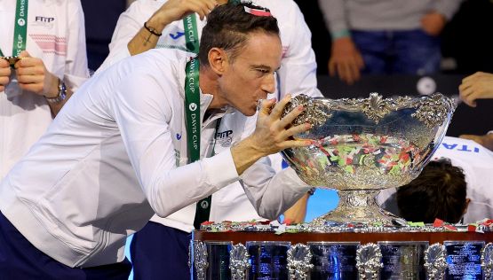 Tennis, Coppa Davis: l'Italia andrà da Mattarella, Volandri svela quando. Il retroscena su Sinner e un bambino