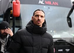 Empoli-Milan, Zlatan Ibrahimovic nelle vesti di dirigente in trasferta. La gallery