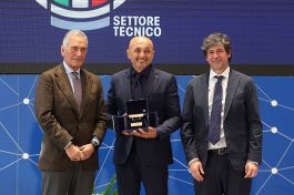 Panchina d'Oro a Spalletti, che ringrazia il Napoli e sogna l'incontro con Sinner