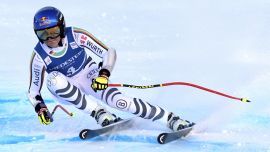 Sci alpino discesa libera Goggia vince, Aicher cade e il telecronista Rai Enrico Cattaneo diventa virale