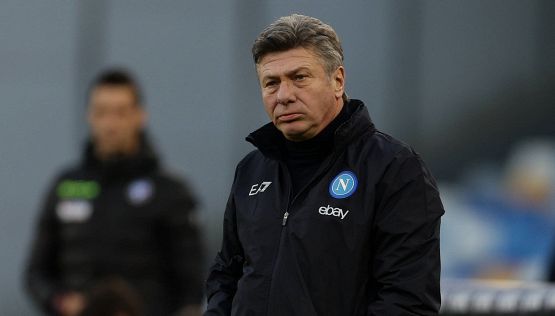 Napoli, contestato al Maradona: lo striscione dei tifosi, la perla di Candreva e la zampata di Rrahmani