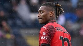 Milan-Atalanta, Di Bello e il Var fanno arrabbiare tutti: Leao sbotta sui social, ma ce n'è anche per Pioli