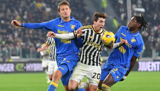 Juventus-Frosinone, moviola: il poker negato a Milik, il rigore e il paradosso dei gialli