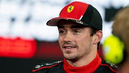 F1, Leclerc rinnova con la Ferrari: è ufficiale. Ma non si sa per quanto