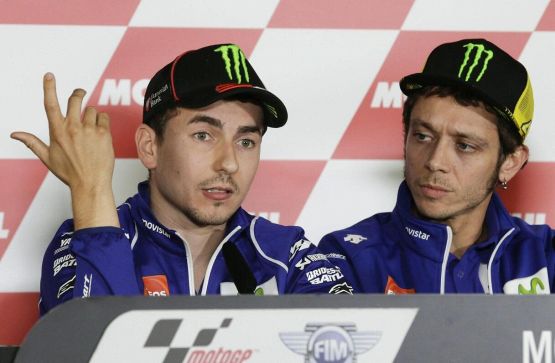 MotoGP, da Lorenzo frecciata a Valentino Rossi: "Favorito da Yamaha". La scelta Ducati: "Io come Hamilotn in F1"