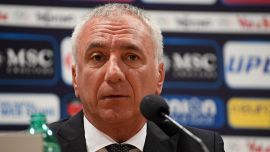 Naufragio Napoli a Torino, il ds Meluso: 'Squadra irriconoscibile, chiediamo scusa'. La decisione su Mazzarri