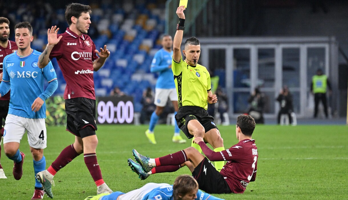 Napoli-Salernitana, Moviola: Il Rigore Border Line E Il Giallo Sul Gol ...