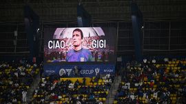 Supercoppa Napoli-Inter: la vergogna dei fischi di Riad a Gigi Riva e la bufera sull'arbitro Rapuano