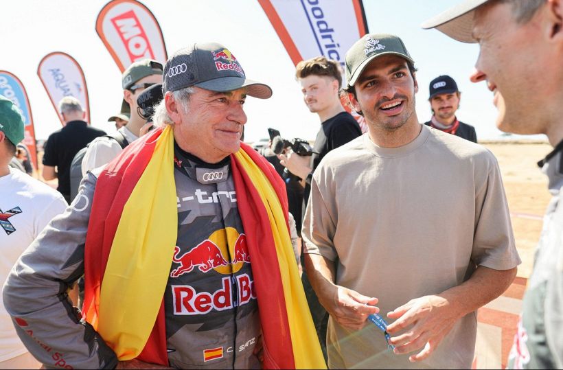 F1, attenta Ferrari: papà Sainz spinge Carlos jr verso Audi. "Ne parliamo a casa, progetto serio come la Dakar"
