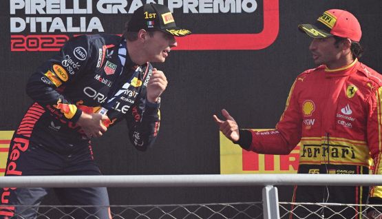 F1, Ferrari: "Sainz vicino a Verstappen, atmosfera tossica tra loro" il retroscena svelato da Helmut Marko
