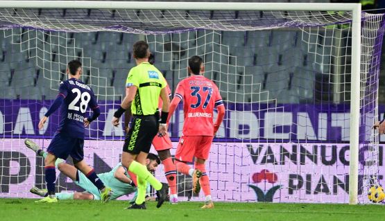 Fiorentina-Udinese, moviola: arbitro e viola salvati dal Var nel finale