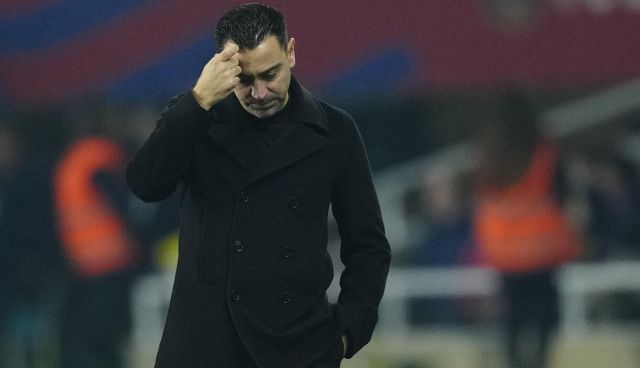 Caos Barcellona, Xavi annuncia addio dopo ko col Villarreal: il Napoli ora ci crede