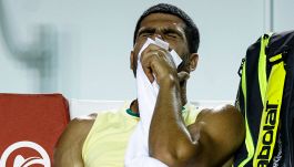 Clamoroso a Rio de Janeiro: Carlos Alcaraz devastato dallo sconforto piange per l'infortunio, si ritira al secondo game