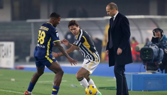 Verona-Juventus, moviola: il rigore dubbio e quella gomitata non vista