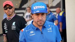 F1, Ferrari: Alonso, che attacco a Hamilton. E Briatore spinge Nando in Mercedes da Toto Wolff, indizio social