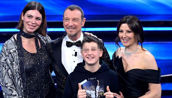 Sanremo 2024, Amadeus e l'incontro e le nozze con Giovanna Civitillo: la nascita del figlio José Sebastiani, futuro portiere