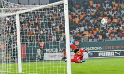 Coppa d’Africa: favola Sudafrica, il portiere para 4 rigori, miracolo Costa d’Avorio