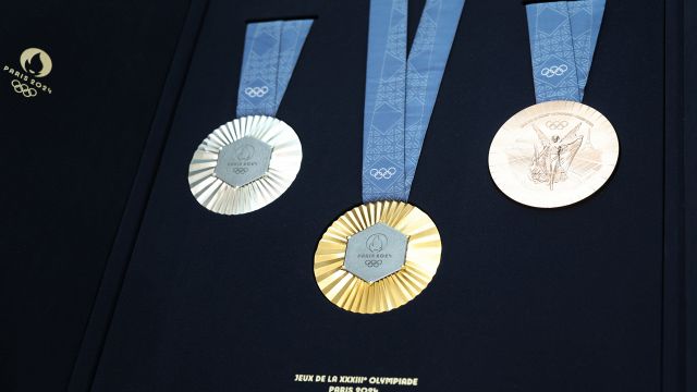 Parigi 2024, come sono fatte le medaglie di Olimpiadi e Paralimpiadi ...