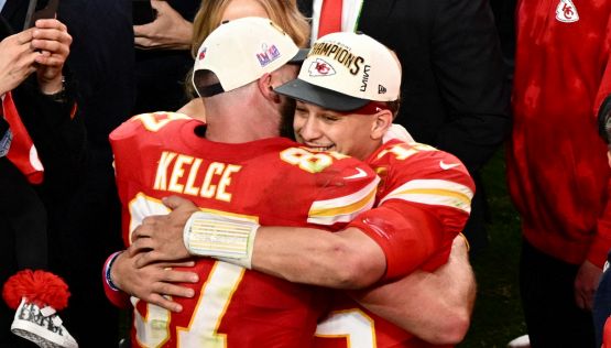 NFL Superbowl: Mahomes e i Chiefs entrano nella storia, continua la maledizione Niners, esulta Taylor Swift