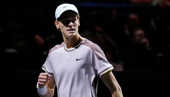 ATP 500 Rotterdam Sinner sottotono, Raonic abbandona per un problema fisico: domani la semifinale con Griekspoor