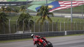 MotoGp, test Sepang day 3: le Ducati impressionano, Bagnaia da record davanti a Martin