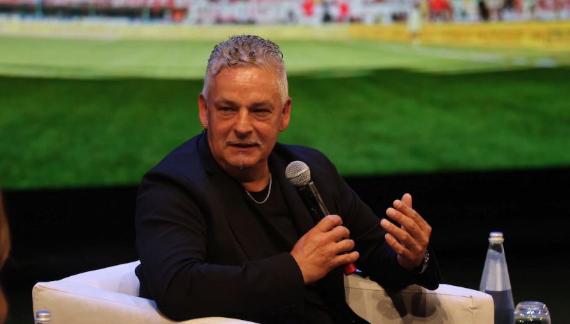 Roberto Baggio sbarca su Instagram a 57 anni: il saluto ai tifosi e il giro in Panda, poi la ramanzina alla figlia