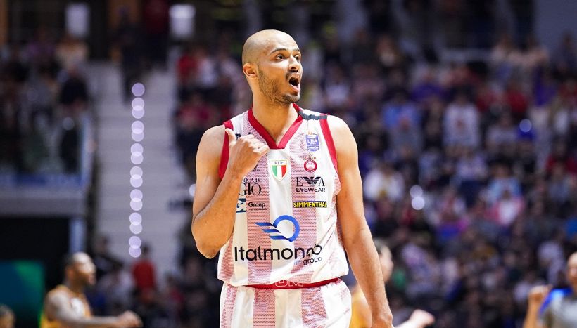 Basket Final Eight Coppa Italia: Milano è tornata super, Napoli firma l'impresa: domani la finale