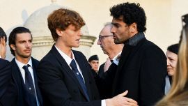 Tennis Berrettini a C’è Posta per Te, i social si scatenano e il paragone con Sinner è impietoso