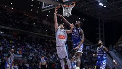 Basket Final Eight Coppa Italia, è la notte delle sorprese: Reggio e Napoli fanno fuori Bologna e Brescia!